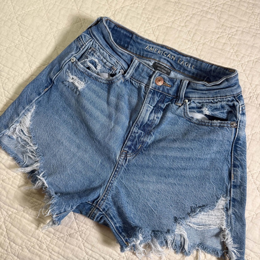 American Eagle Distressed Denim Shorts High Waisted Medium Wash Size‎ 0